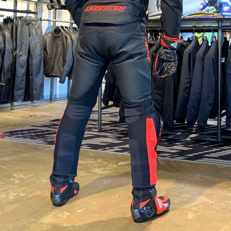本物の質感をその手に『SUPER SPEED LEATHER PANTS』のご紹介